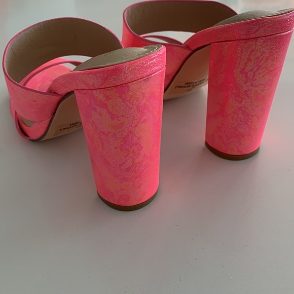 NWT Pink box heel sandal shoe. Size 7 - Picture 3 of 5